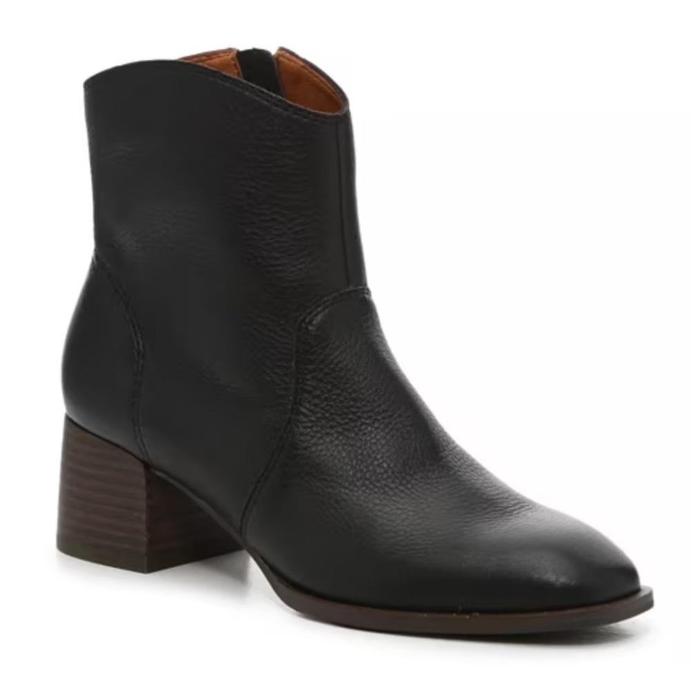 Lucky Brand women’s Laiden  black Leather Ankle Booties zippered block heel 7.5